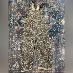 NWT Gap horseshoe overalls